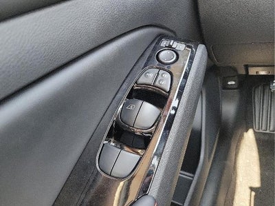 2025 Nissan Altima SR FWD