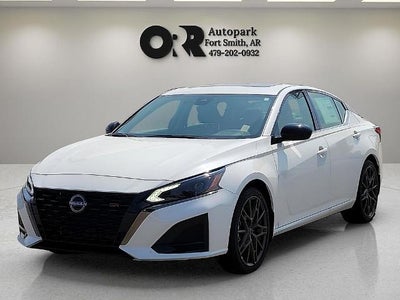 2025 Nissan Altima SR FWD