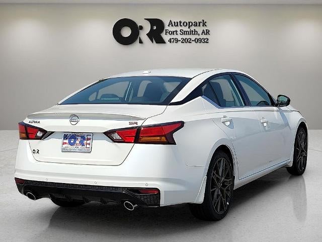 2025 Nissan Altima SR FWD