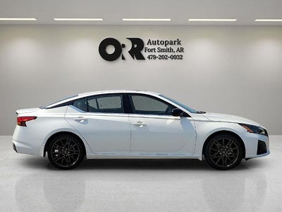 2025 Nissan Altima SR FWD