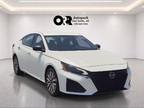 2025 Nissan Altima SV FWD