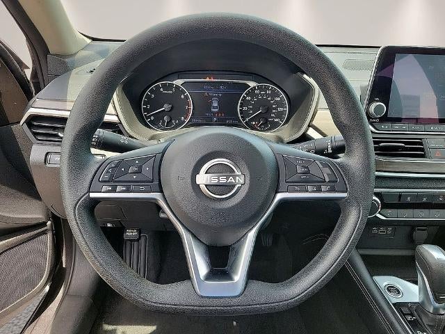 2023 Nissan Altima 2.5 SV Sedan