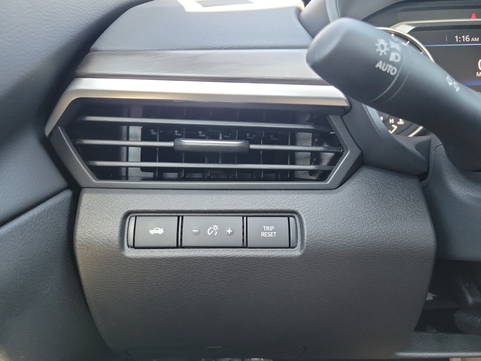 2026 Nissan Altima SV FWD