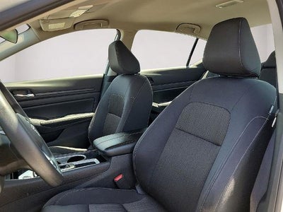 2024 Nissan Altima 2.5 SV Sedan