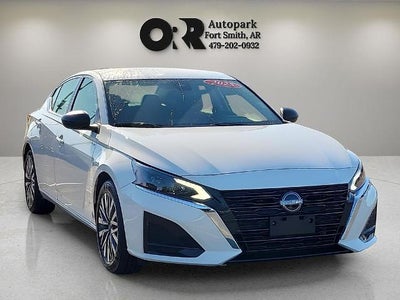 2025 Nissan Altima SV FWD