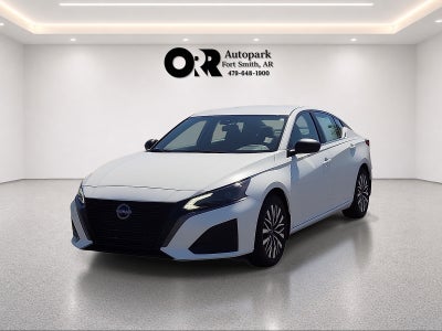 2026 Nissan Altima SV FWD
