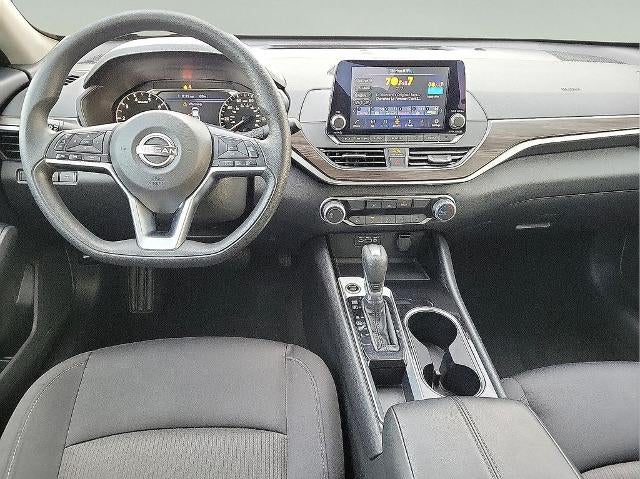 2024 Nissan Altima 2.5 SV Sedan