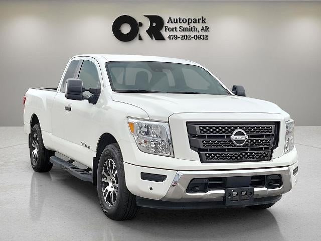 2024 Nissan Titan 4x4 King Cab SV