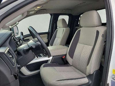 2024 Nissan Titan 4x4 King Cab SV