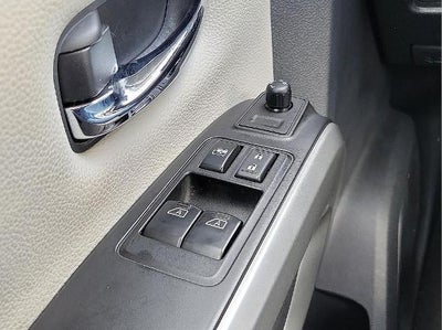 2024 Nissan Titan 4x4 King Cab SV