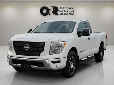 2024 Nissan Titan 4x4 King Cab SV