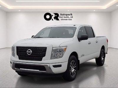 2021 Nissan Titan 4x4 Crew Cab SV