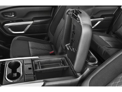 2024 Nissan Titan 4x4 Crew Cab SV