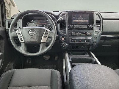 2024 Nissan Titan 4x4 Crew Cab SV
