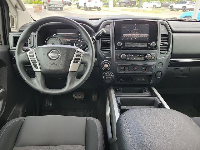 2024 Nissan Titan 4x4 Crew Cab SV