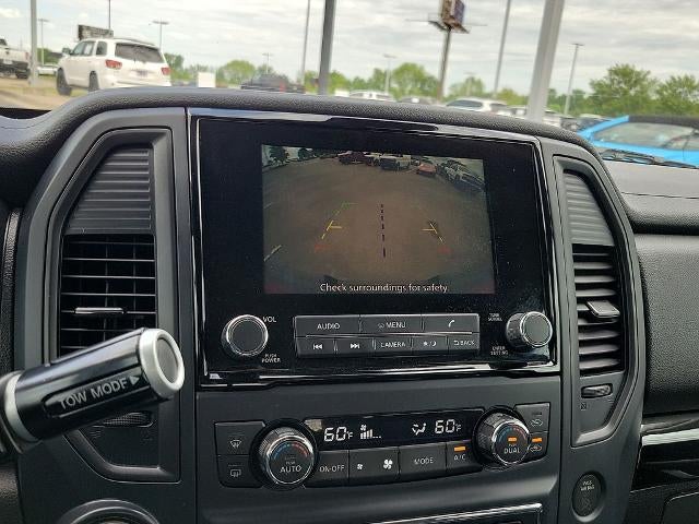 2024 Nissan Titan 4x4 Crew Cab SV