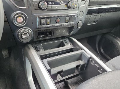 2024 Nissan Titan 4x4 Crew Cab SV