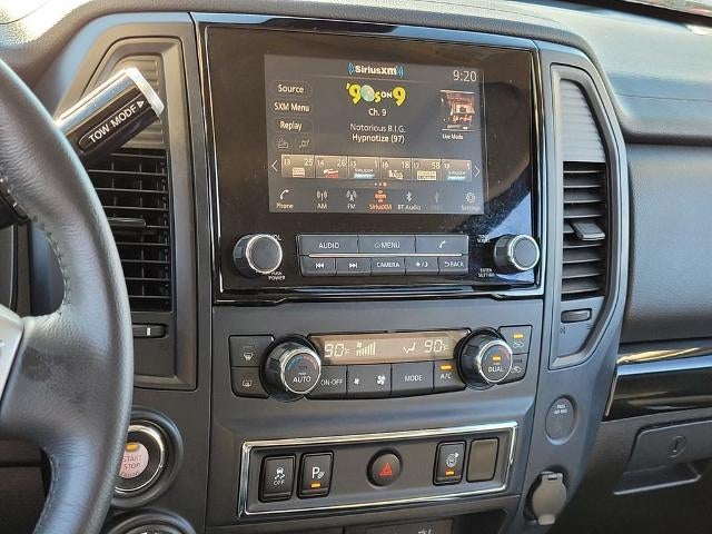 2024 Nissan Titan 4x4 Crew Cab SV