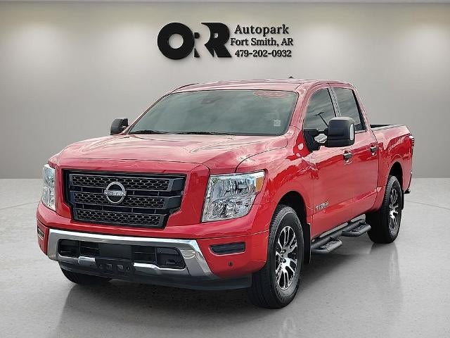 2024 Nissan Titan 4x4 Crew Cab SV