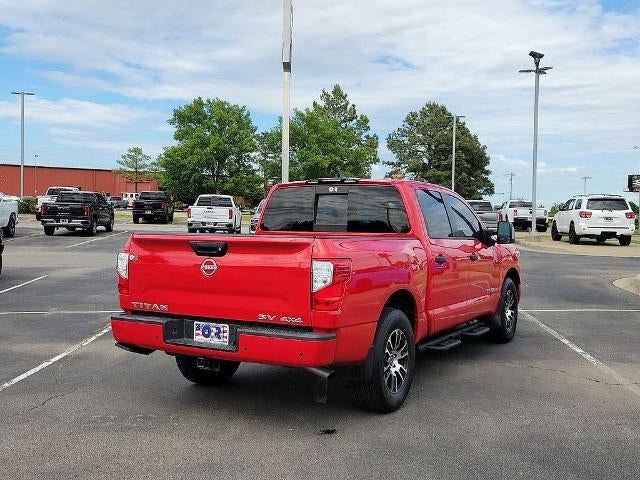2024 Nissan Titan 4x4 Crew Cab SV