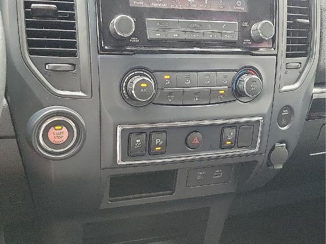 2022 Nissan Titan 4x2 Crew Cab SV