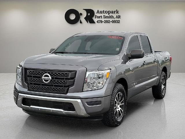 2022 Nissan Titan 4x2 Crew Cab SV