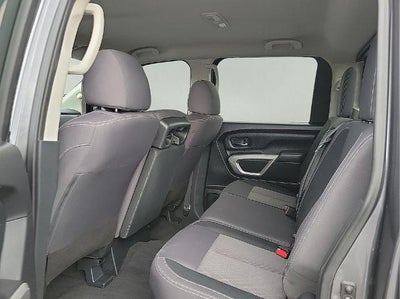 2022 Nissan Titan 4x2 Crew Cab SV