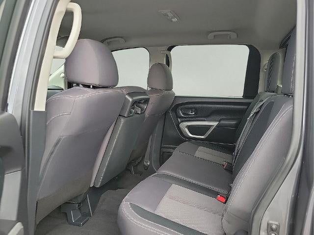 2022 Nissan Titan 4x2 Crew Cab SV