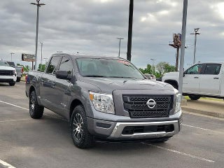 2022 Nissan Titan 4x2 Crew Cab SV