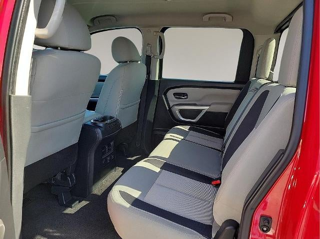 2021 Nissan Titan 4x2 Crew Cab SV