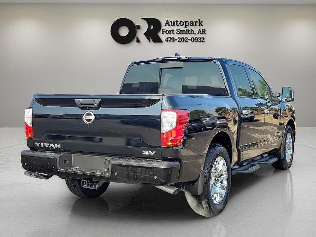 2024 Nissan Titan 4x2 Crew Cab SV