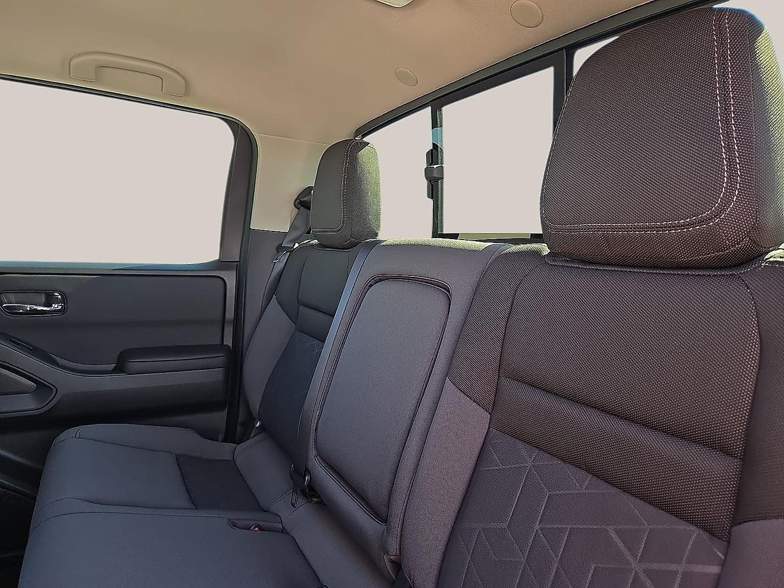 2027 Nissan Frontier Crew Cab 4x2 SV