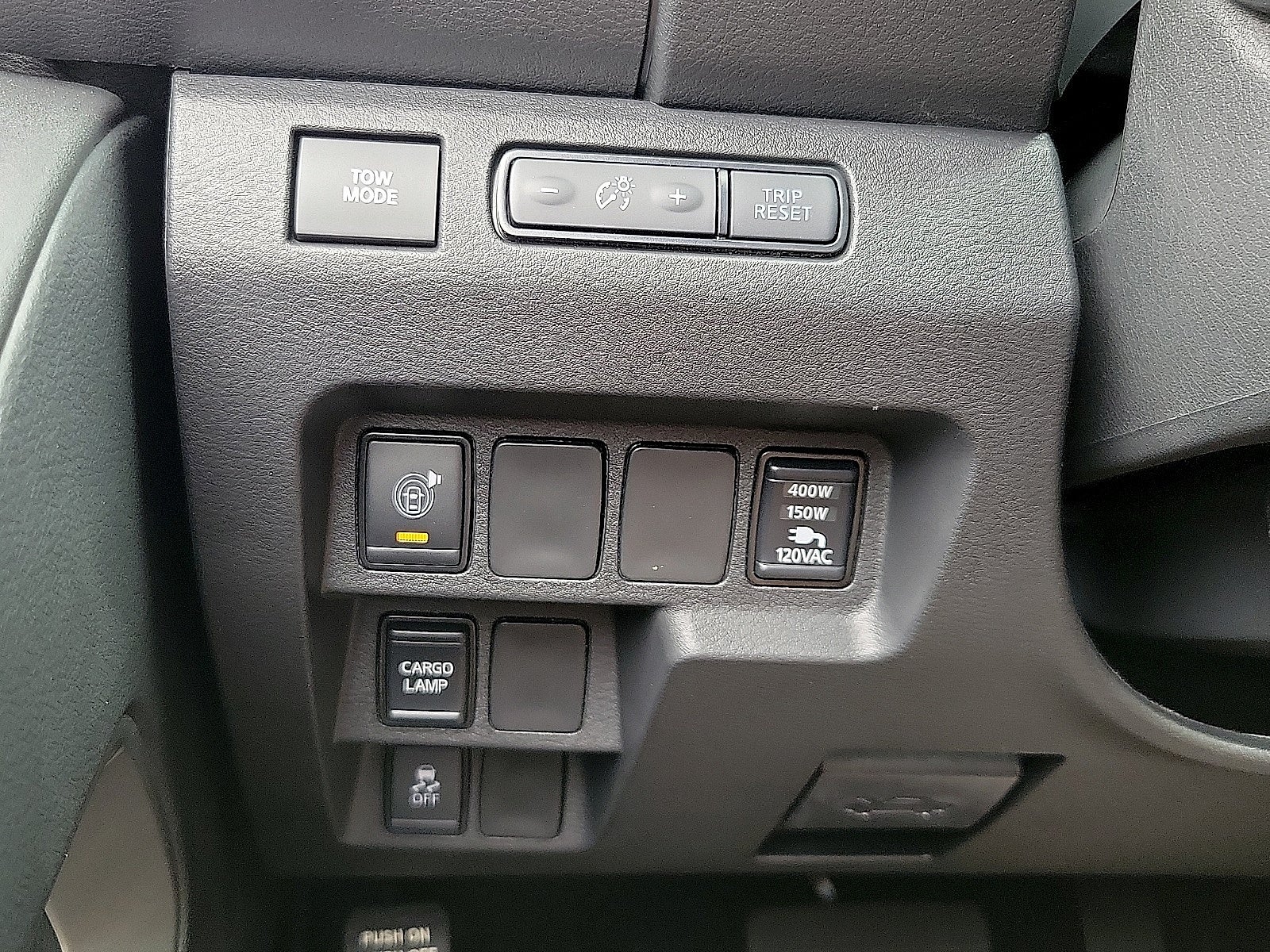 2027 Nissan Frontier Crew Cab 4x2 SV
