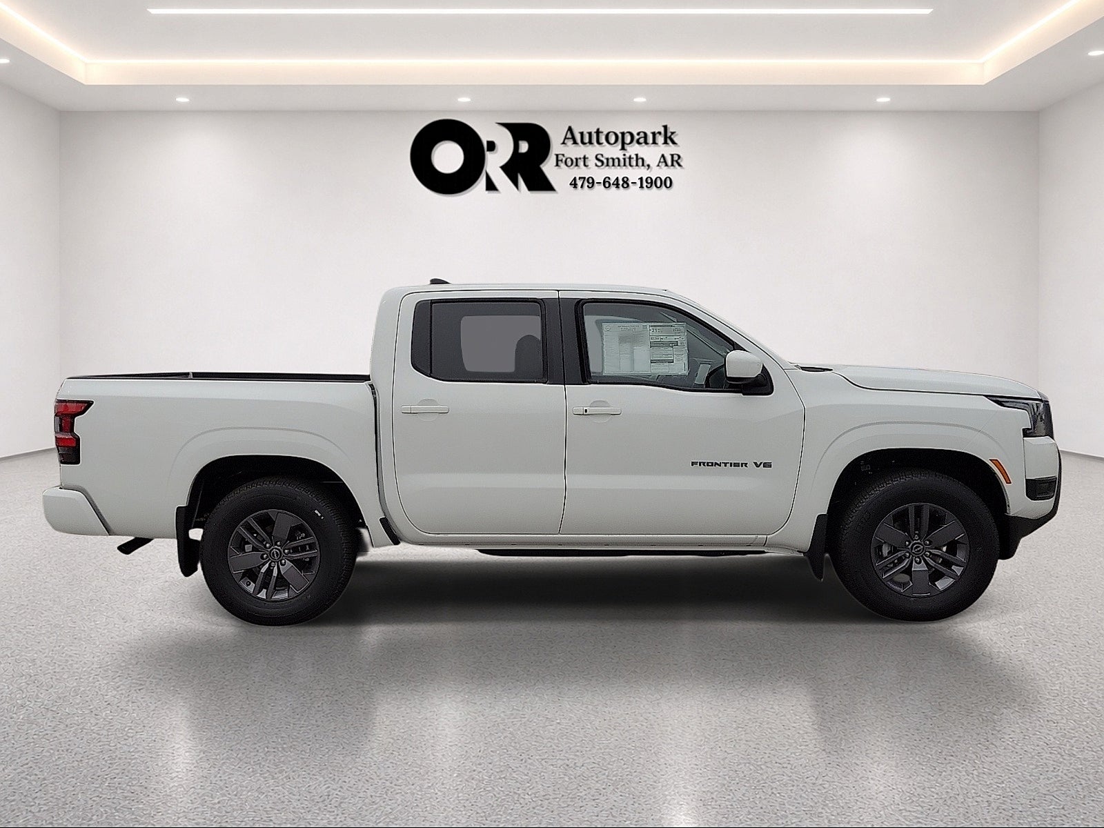 2027 Nissan Frontier Crew Cab 4x2 SV