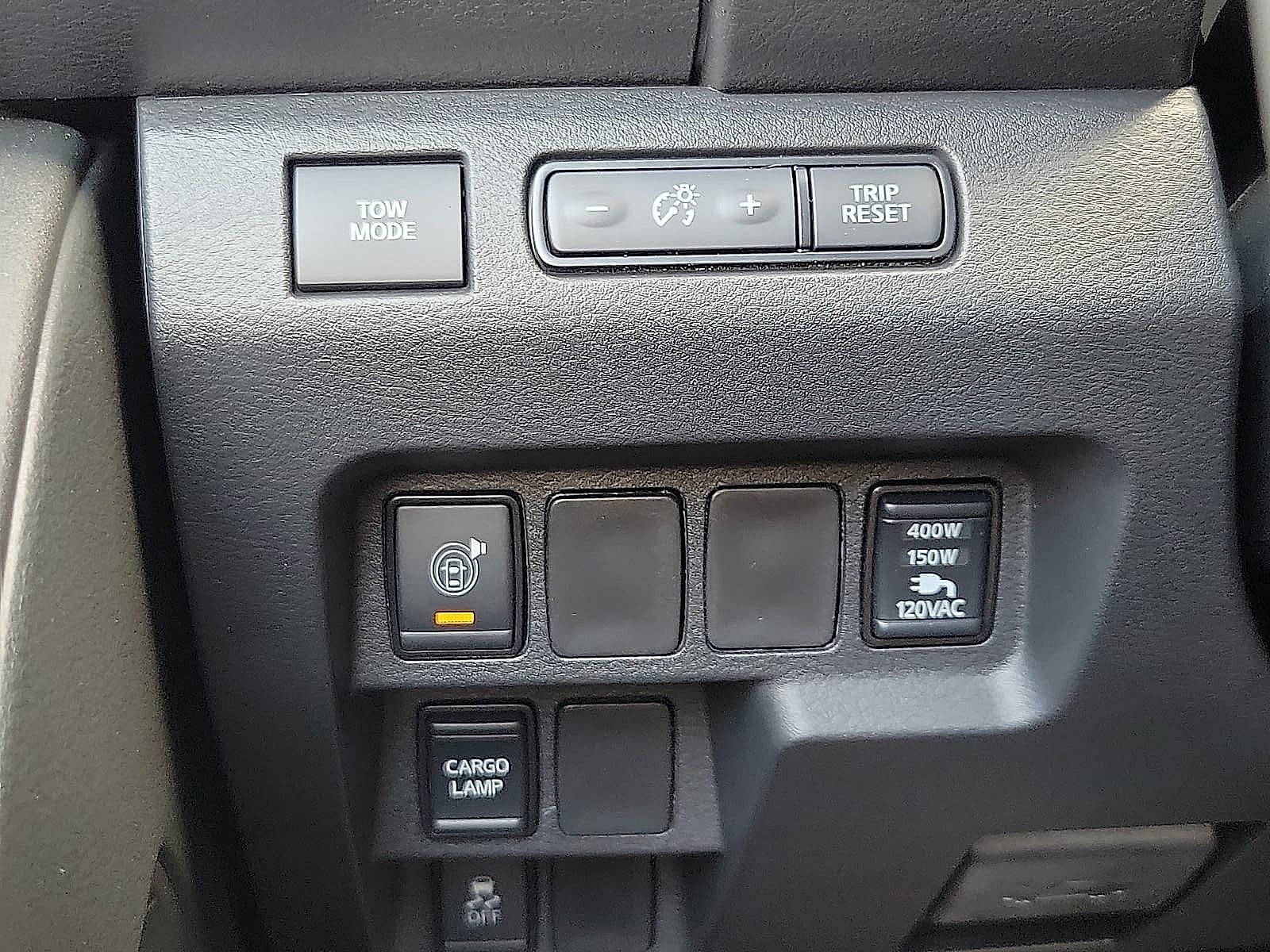 2027 Nissan Frontier Crew Cab 4x2 SV