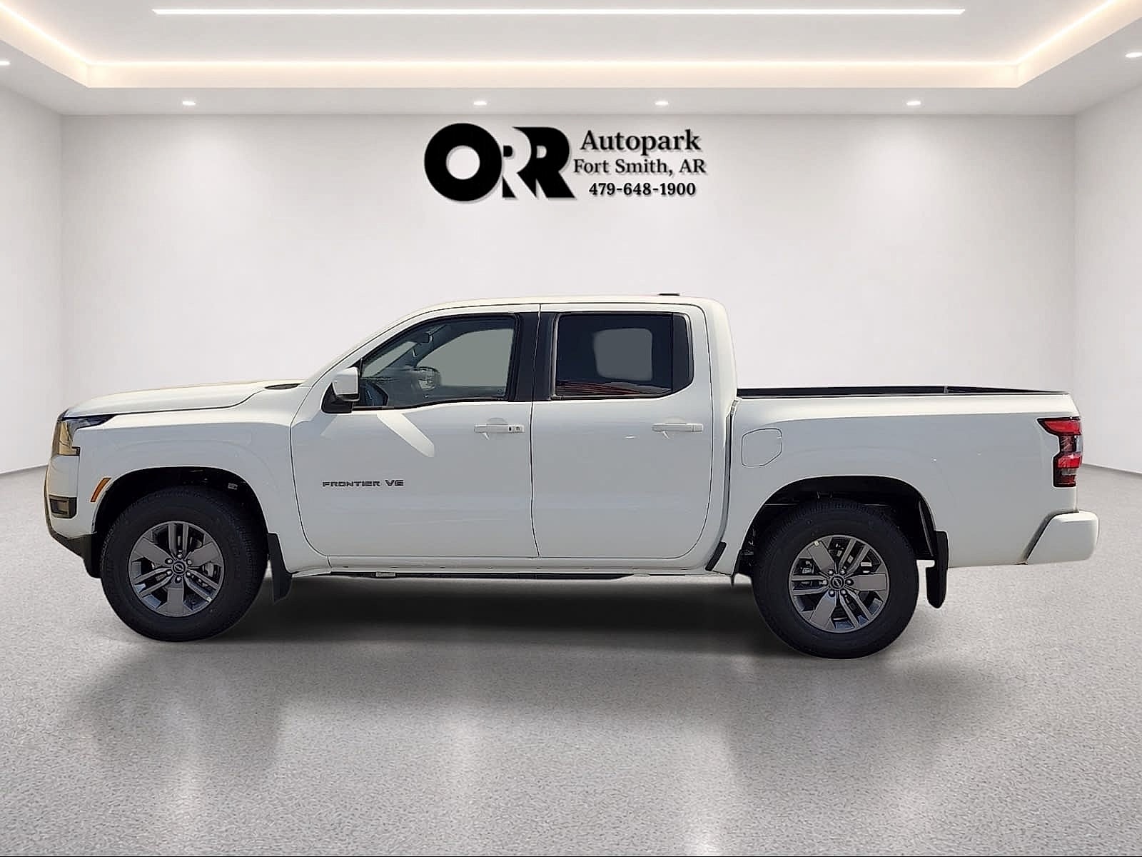 2027 Nissan Frontier Crew Cab 4x2 SV