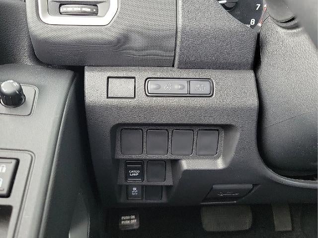 2024 Nissan Frontier Crew Cab 4x2 SV