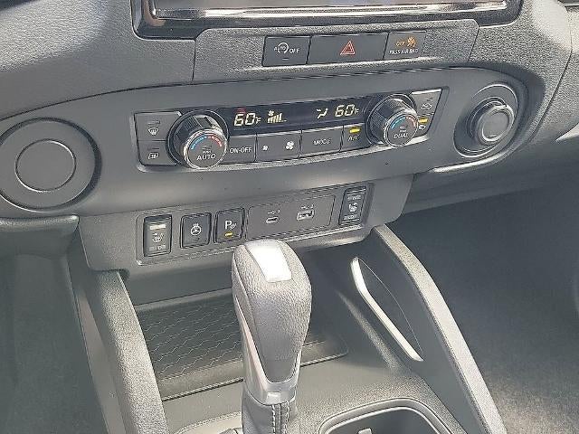 2024 Nissan Frontier Crew Cab 4x2 SL
