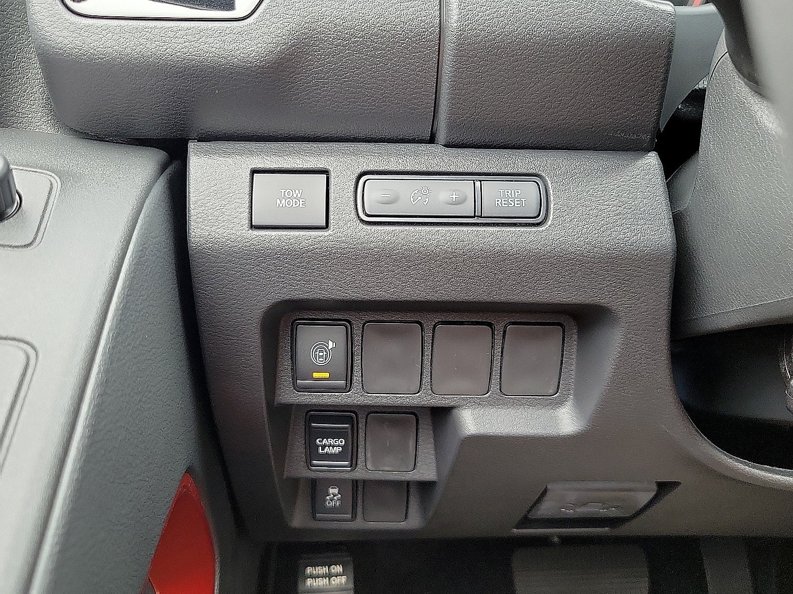 2027 Nissan Frontier Crew Cab 4x2 PRO-X