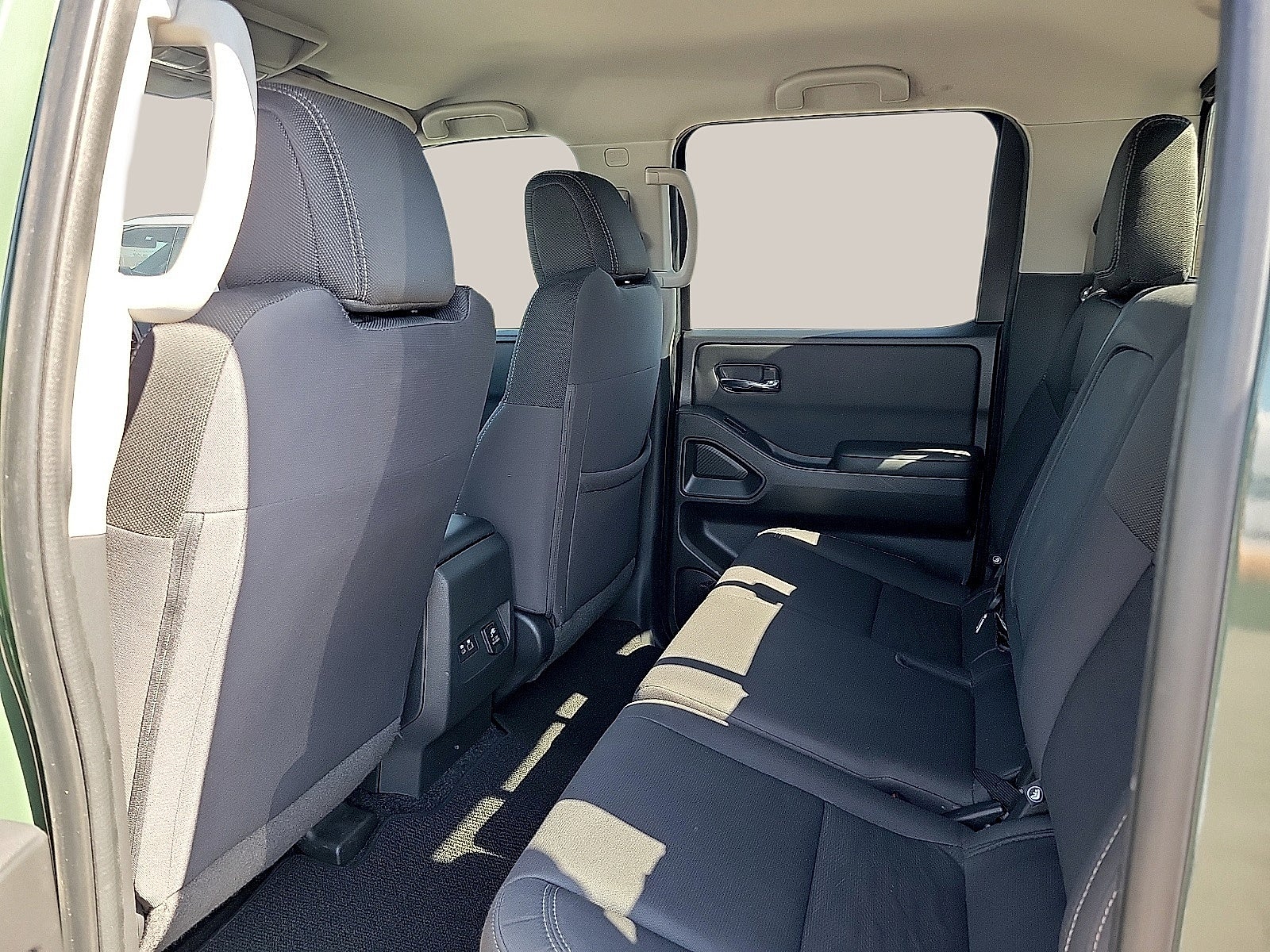 2023 Nissan Frontier Crew Cab 4x4 SV Auto *Ltd Avail*