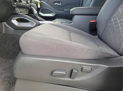 2026 Nissan Frontier Crew Cab 4x4 SV