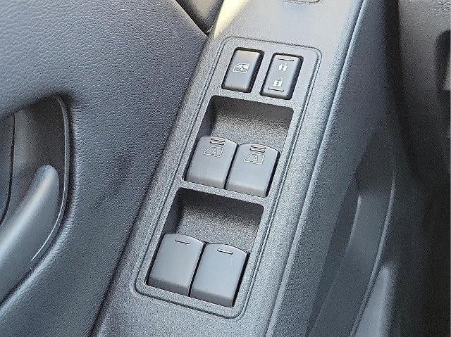 2026 Nissan Frontier Crew Cab 4x4 SV