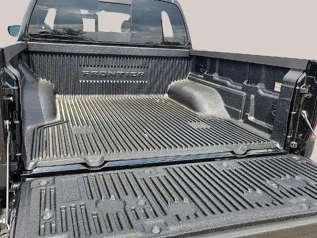 2027 Nissan Frontier Crew Cab 4x4 SV