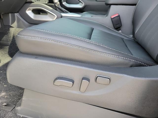 2025 Nissan Frontier Crew Cab 4x4 SL