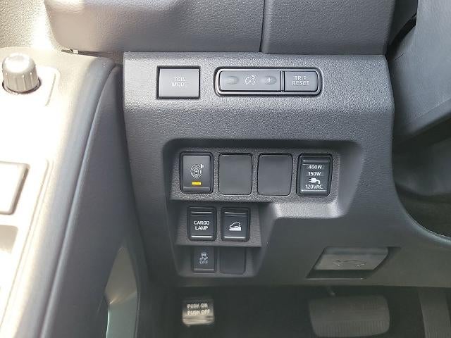 2025 Nissan Frontier Crew Cab 4x4 SL