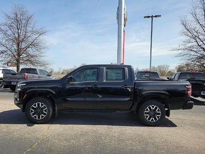2025 Nissan Frontier Crew Cab 4x4 SL