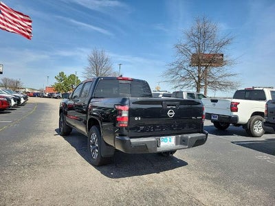 2025 Nissan Frontier Crew Cab 4x4 SL