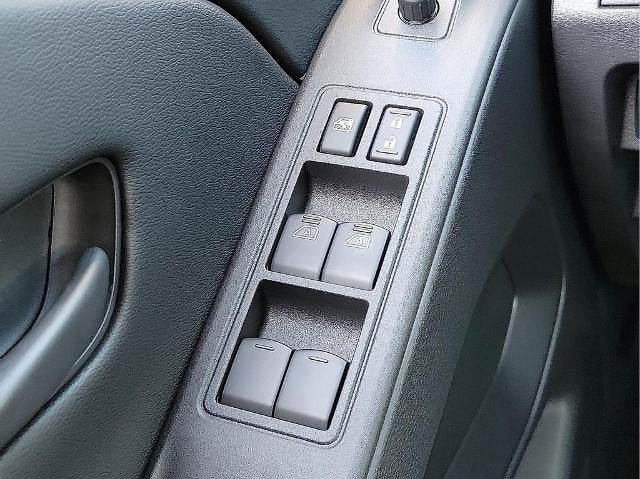 2026 Nissan Frontier Crew Cab 4x4 SV