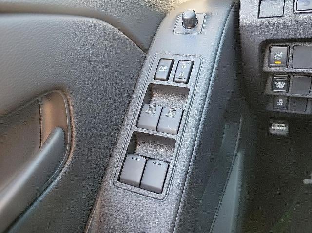 2026 Nissan Frontier Crew Cab 4x4 SV