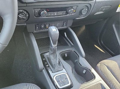 2026 Nissan Frontier Crew Cab 4x4 SV